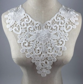 Dentelle blanche - mercerie - Un Grand Marché
