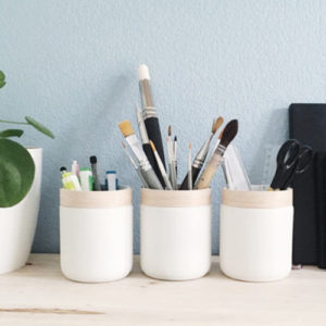 Transformer un pot en verre en pot à crayon : upcycling - Un grand marché