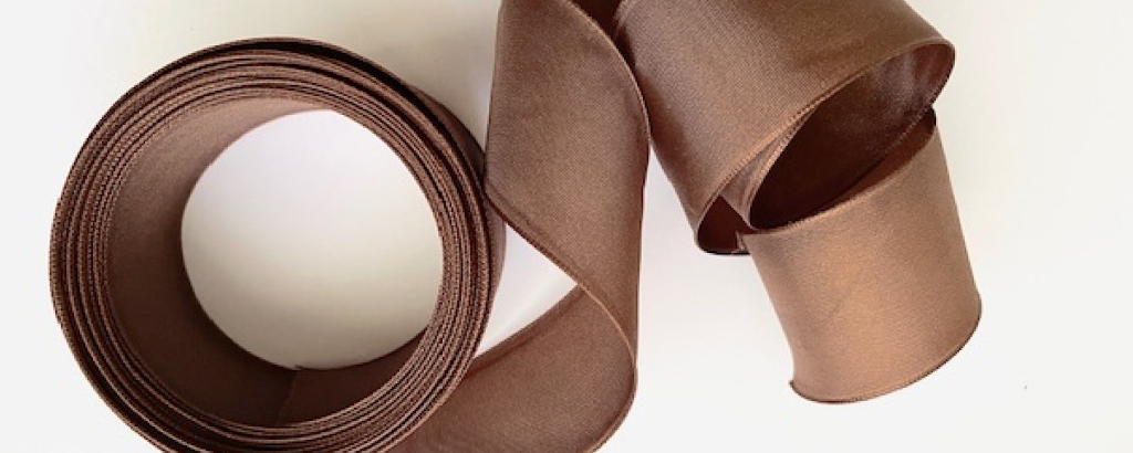 Mocha Mousse élue couleur de l’année 2025 par Pantone
