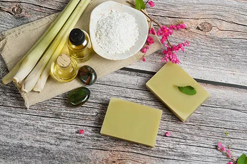 Découvrez des cosmétiques uniques sur Un Grand Marché